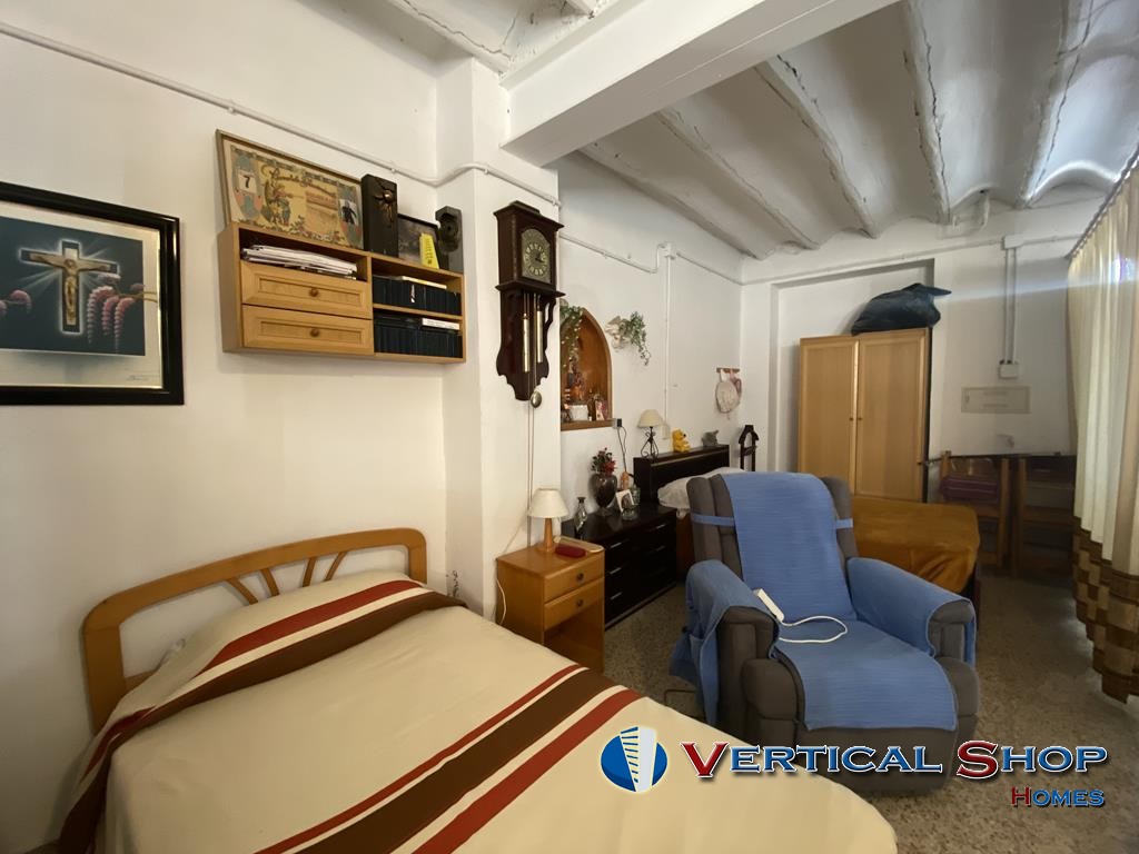 For sale of house in Caudete