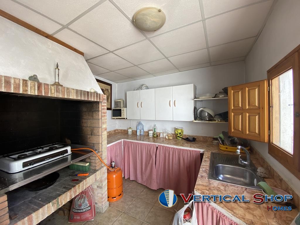 For sale of house in Caudete