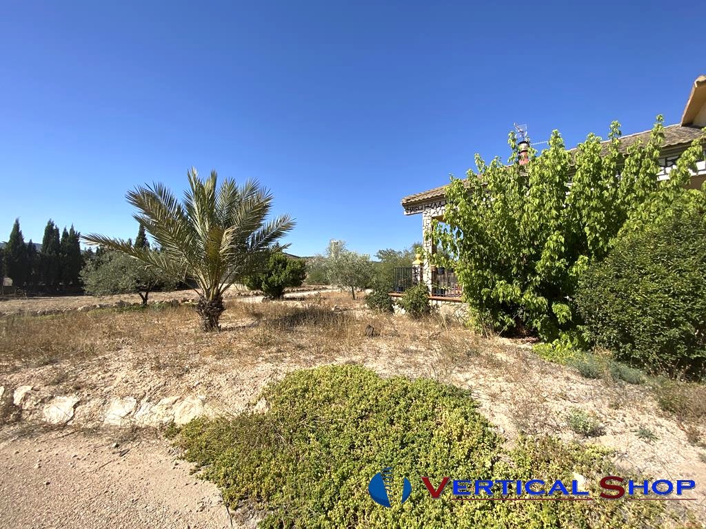 Venta de chalet en Caudete