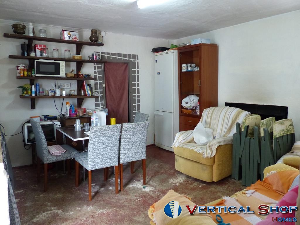 For sale of rural property in Yecla