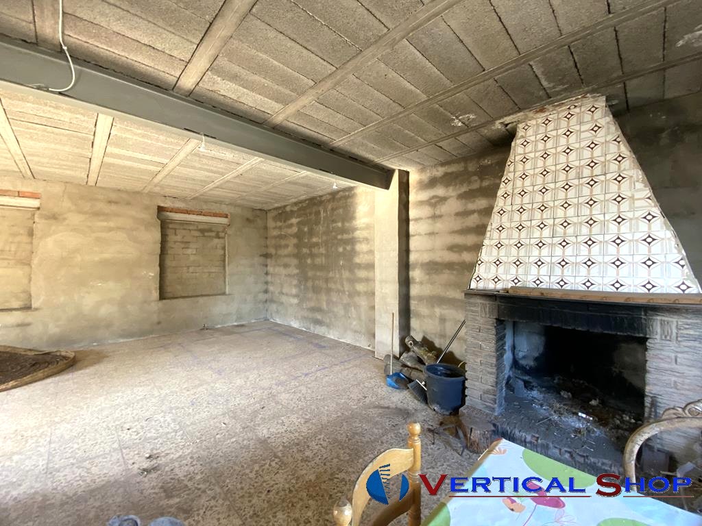 For sale of chalet in Caudete