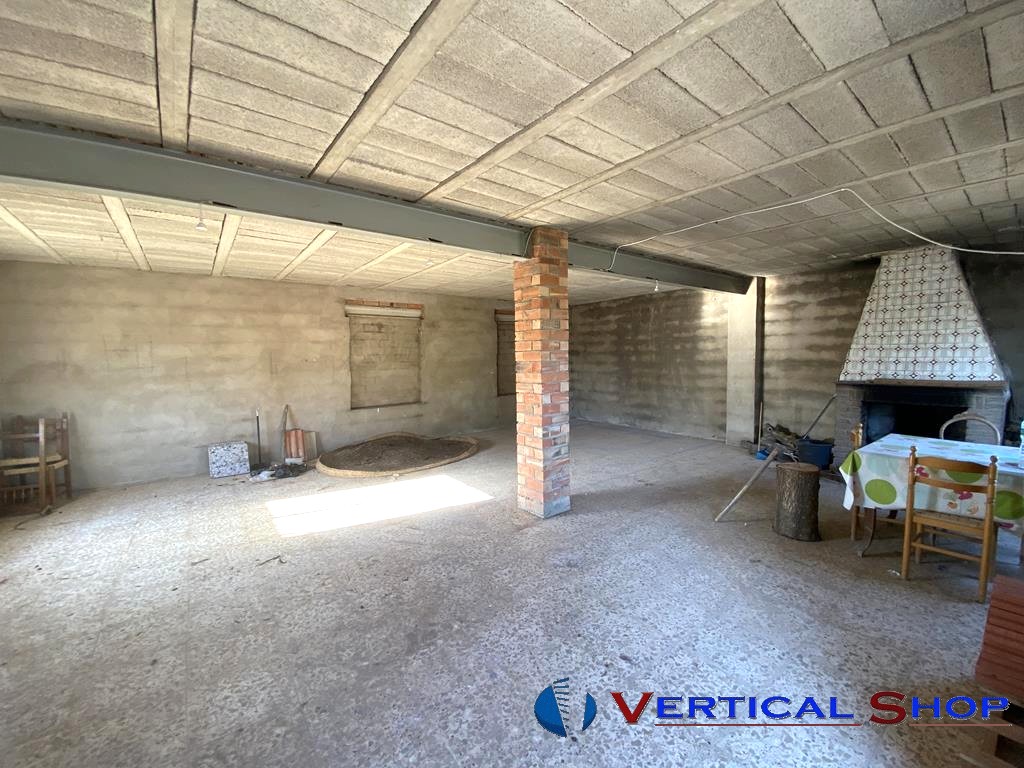 For sale of chalet in Caudete
