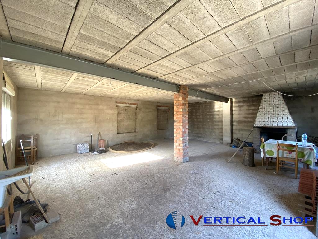 For sale of chalet in Caudete