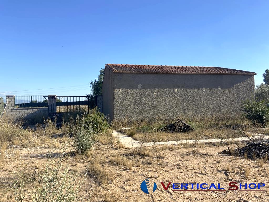 For sale of chalet in Caudete