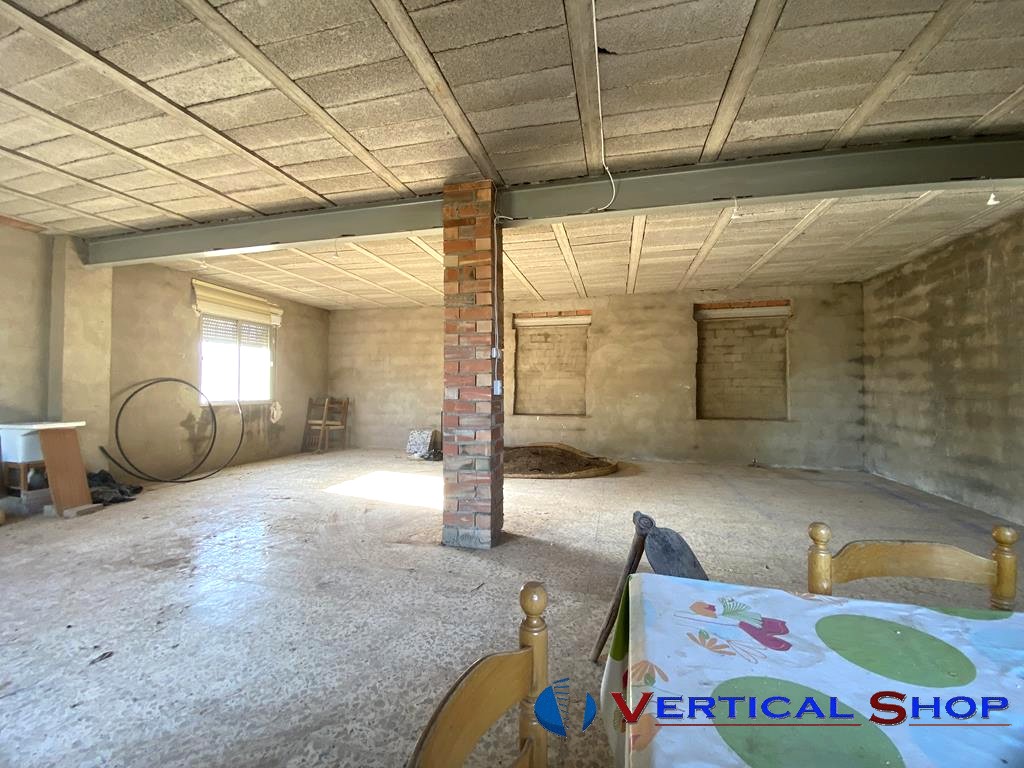 For sale of chalet in Caudete