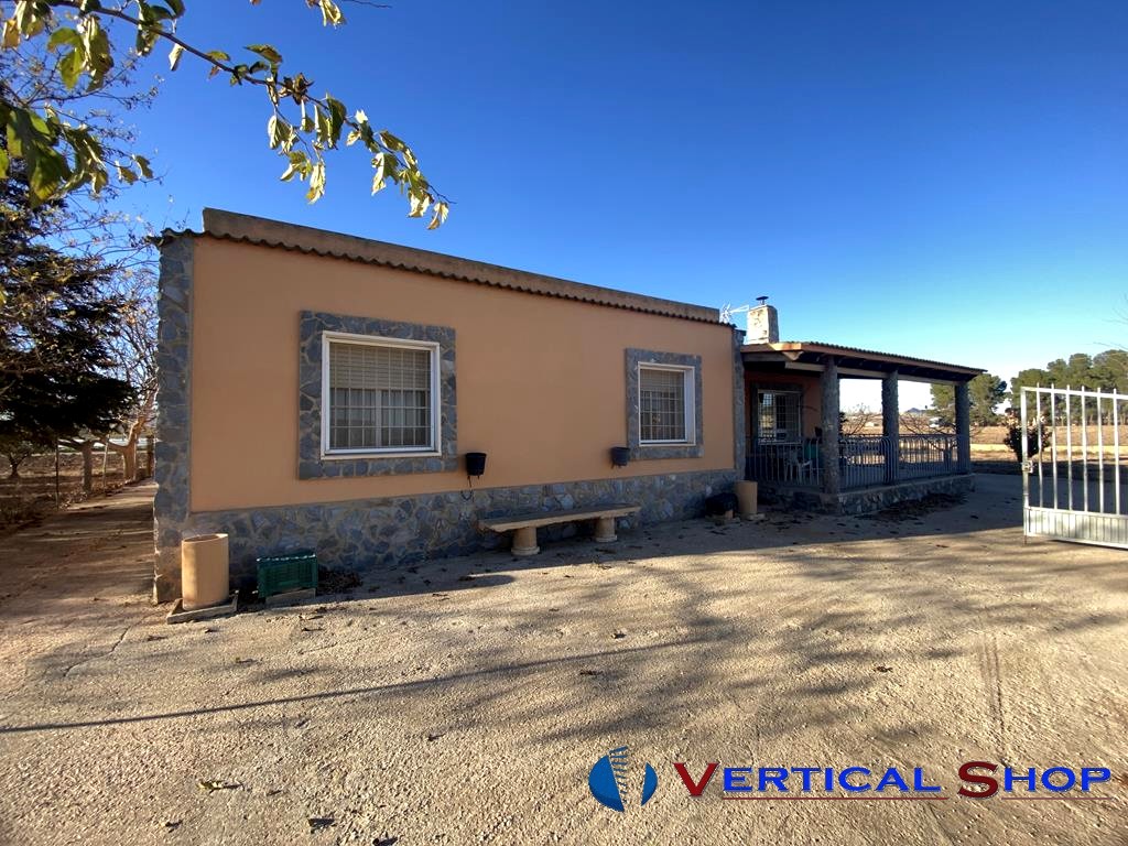 Venta de chalet en Caudete