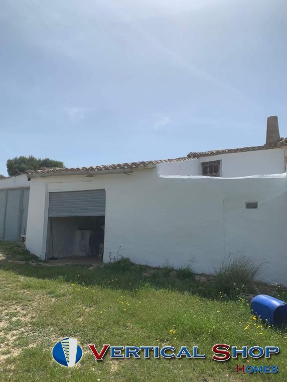 For sale of chalet in Caudete