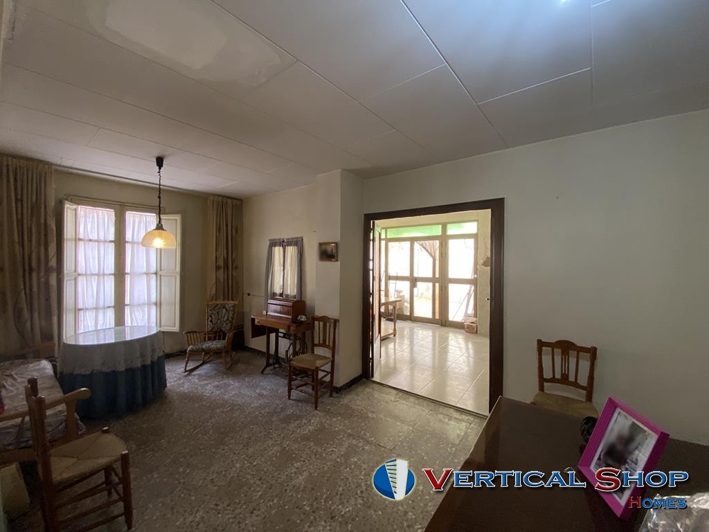 Venta de casa en Caudete