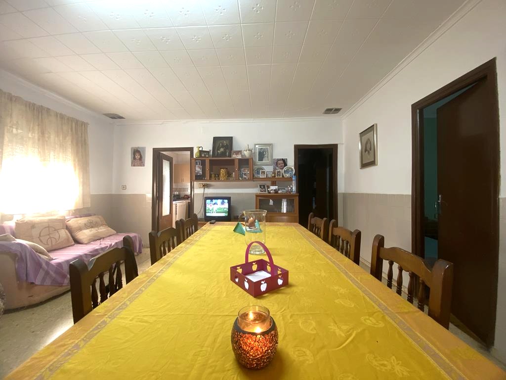 For sale of chalet in Villena