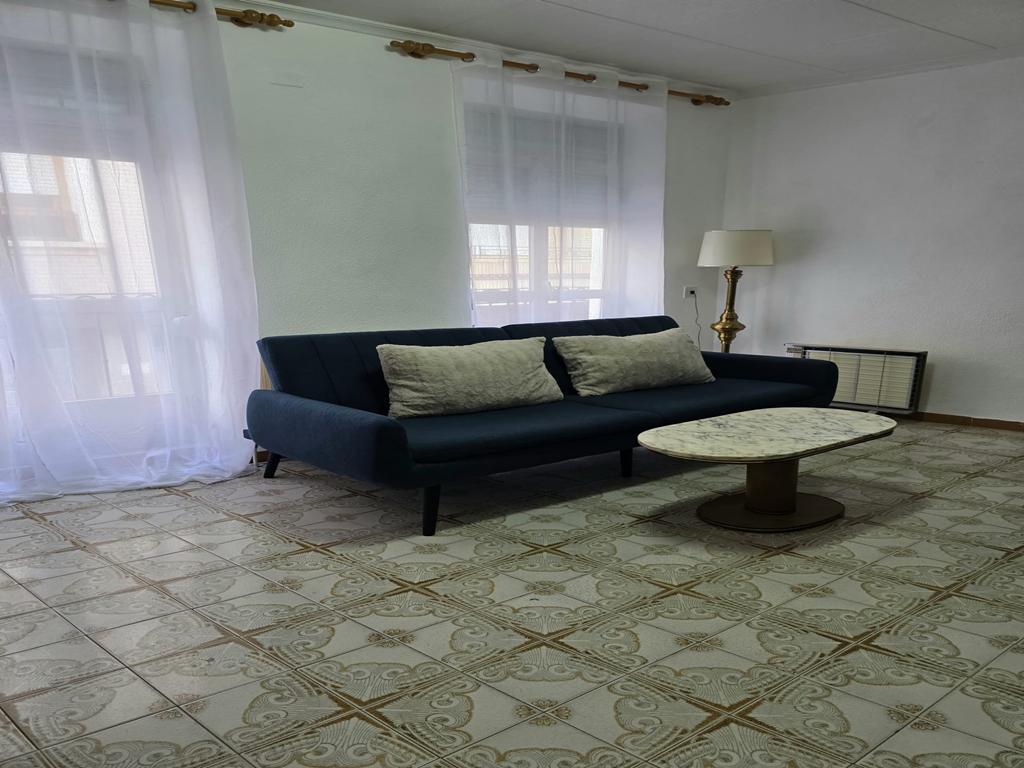 For sale of house in Caudete