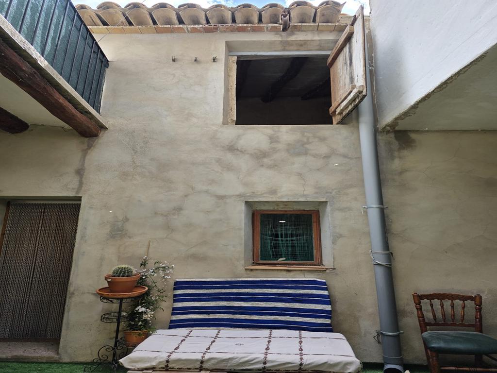 For sale of house in Caudete