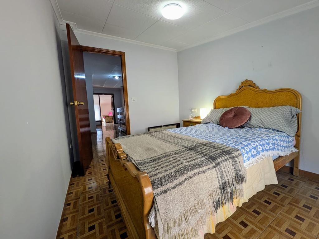 For sale of house in Caudete