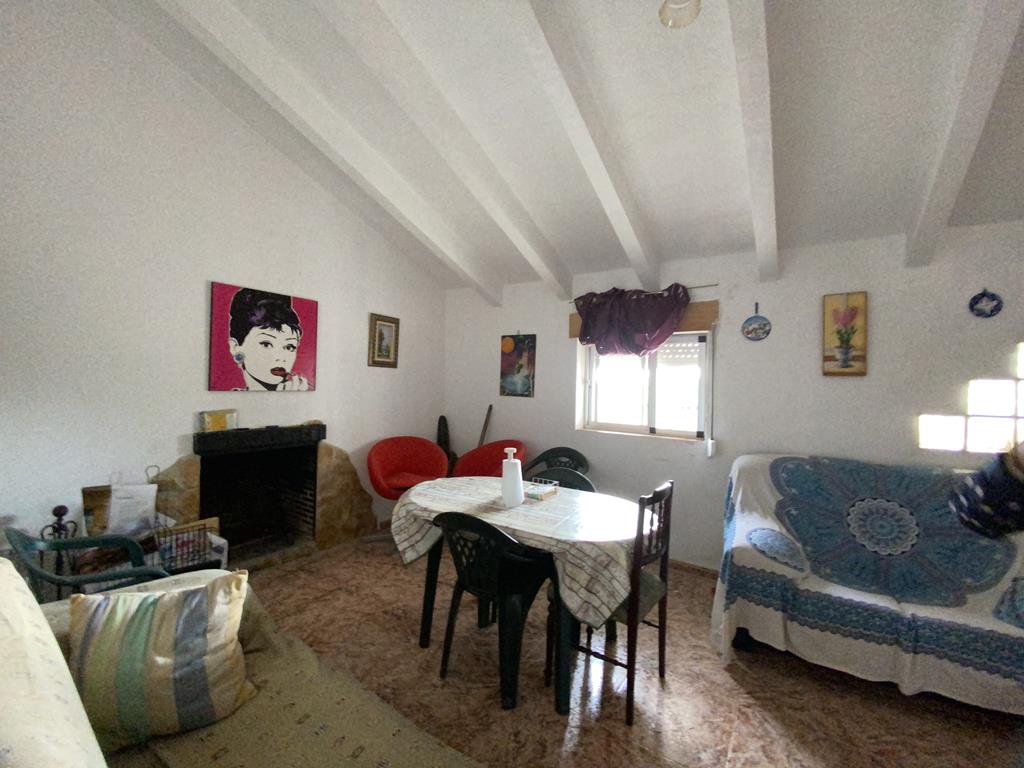 For sale of chalet in Caudete