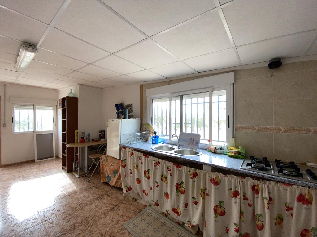 For sale of chalet in Caudete