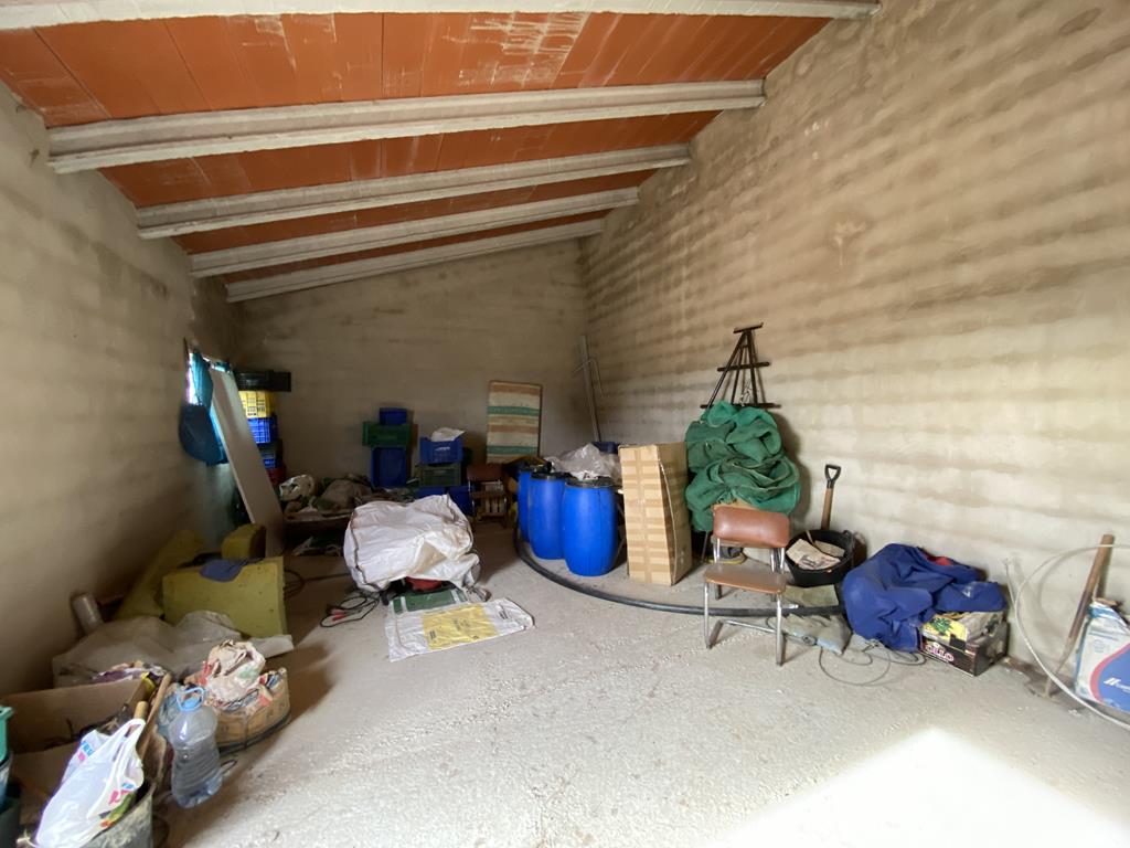 For sale of chalet in Caudete