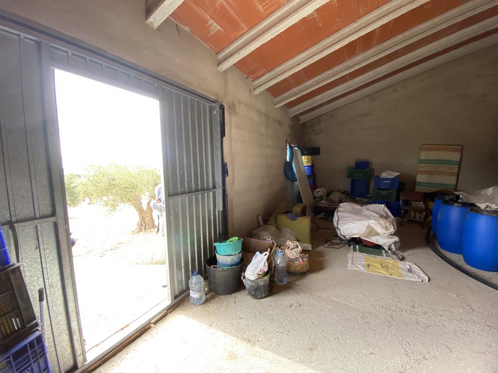 For sale of chalet in Caudete