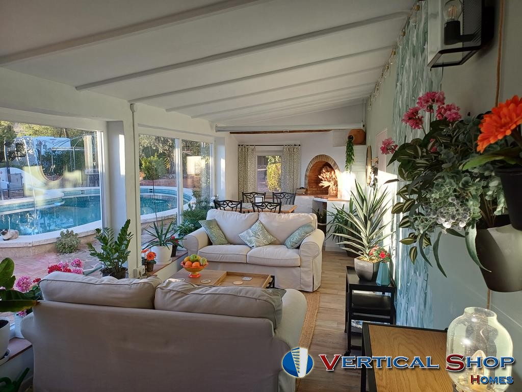 For sale of chalet in Caudete
