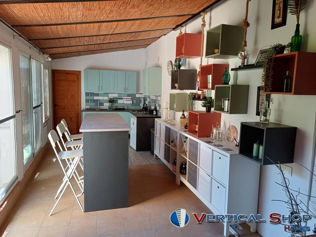 For sale of chalet in Caudete