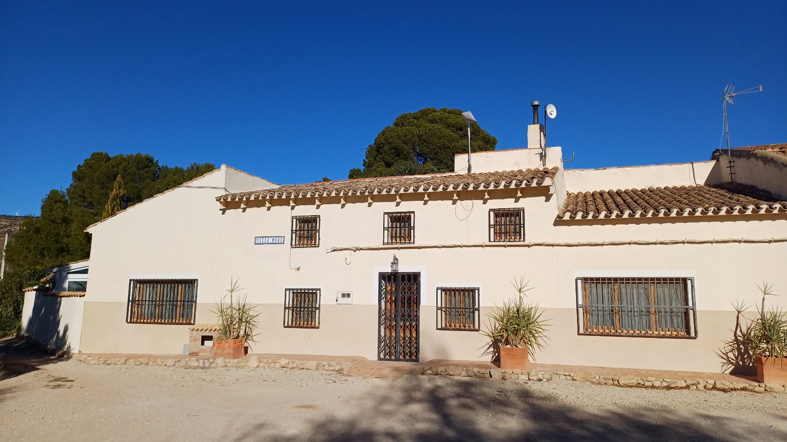 For sale of rural property in Caudete