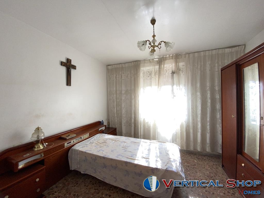 For sale of house in Caudete