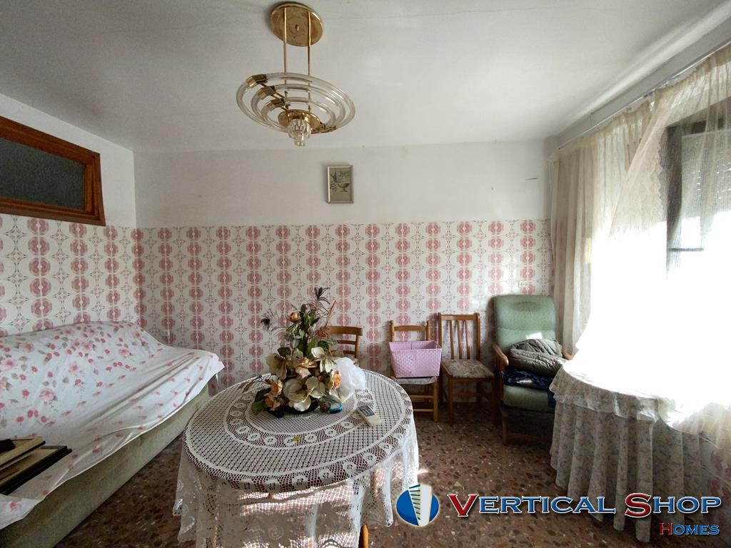 For sale of house in Caudete