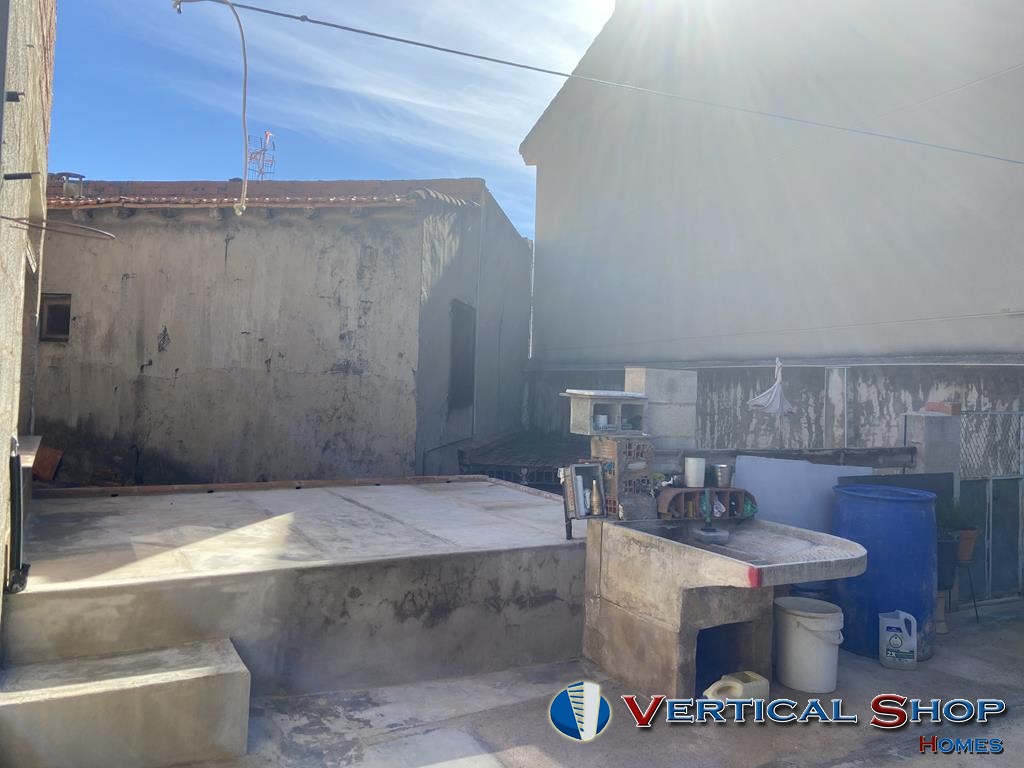 For sale of house in Caudete