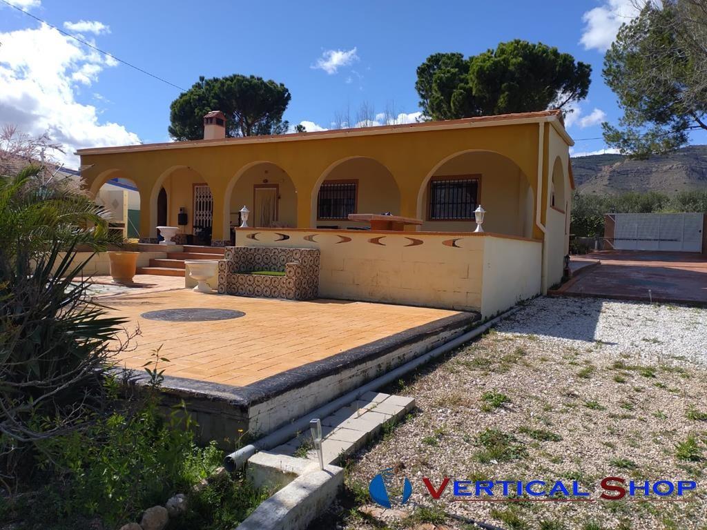 Venta de chalet en Caudete