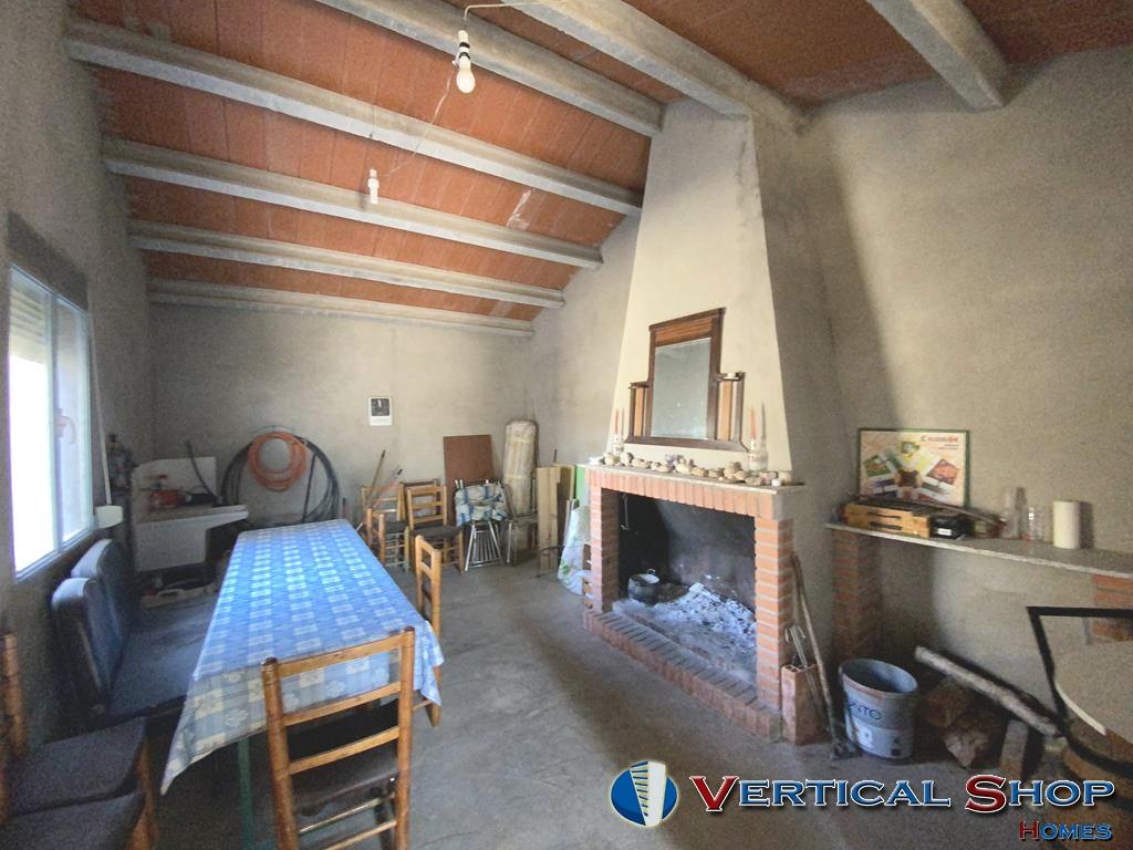 For sale of chalet in Caudete