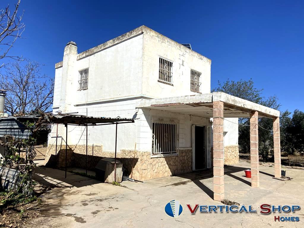 Chalet en venta en Carretera de Villena, Caudete