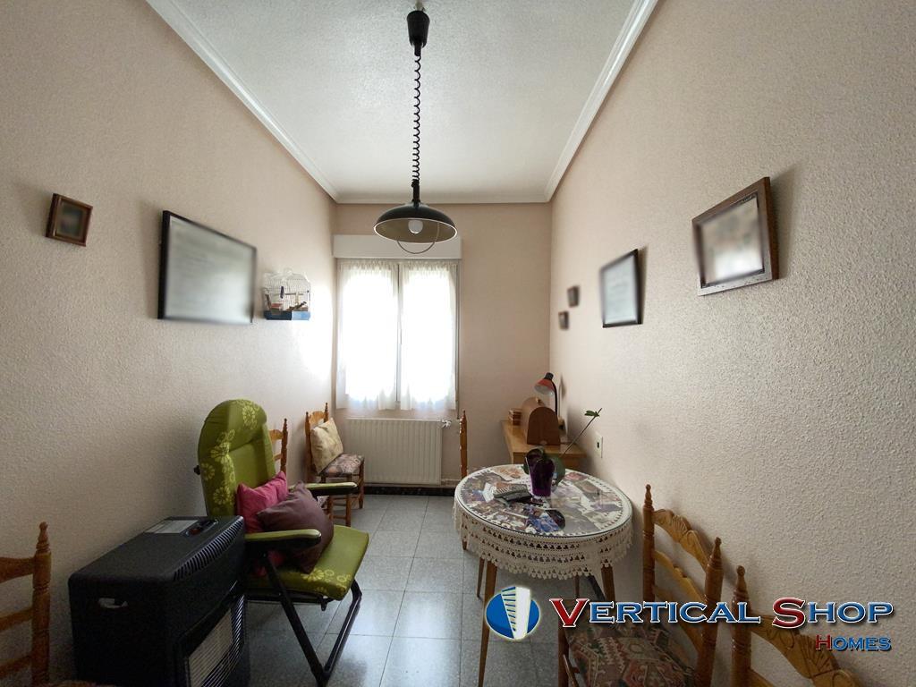 For sale of house in Caudete