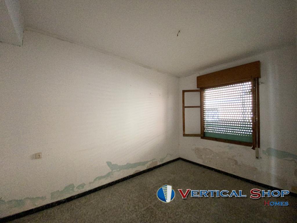 For sale of house in Caudete