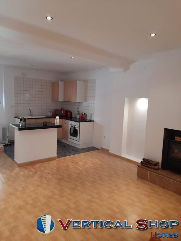 For sale of house in Caudete