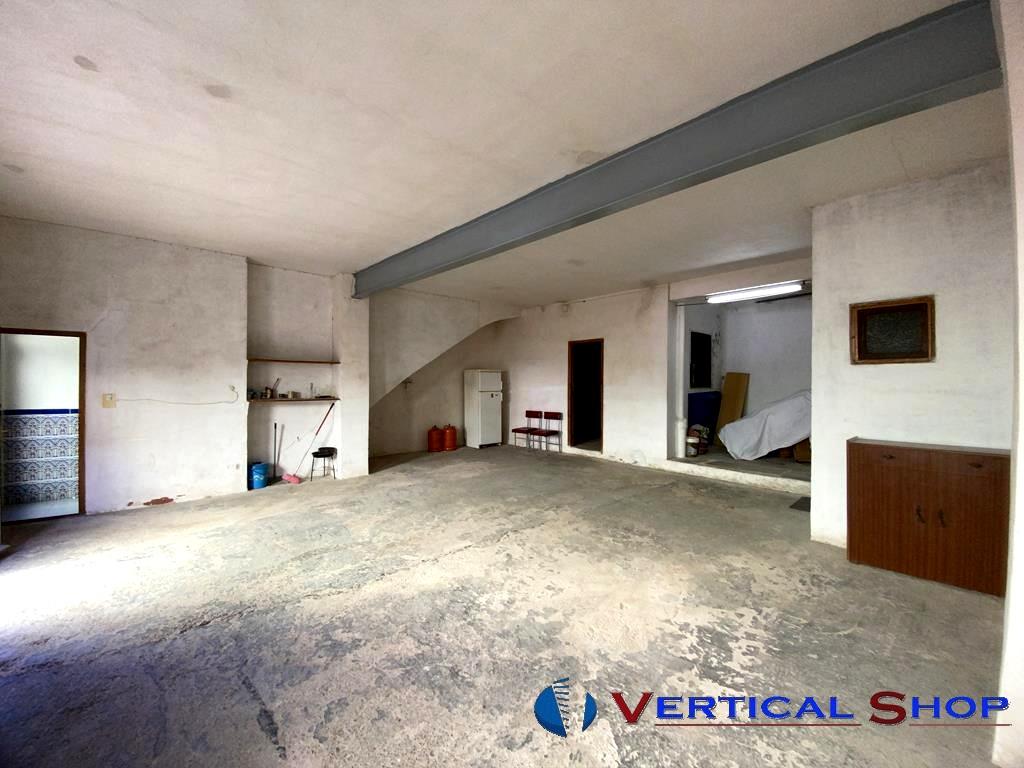 For sale of house in Caudete