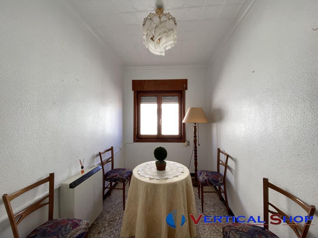 For sale of house in Caudete