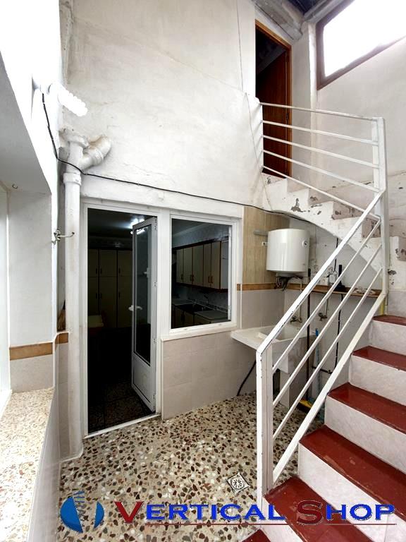 For sale of house in Caudete
