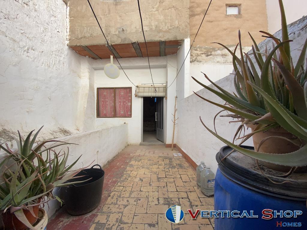 Venta de casa en Caudete