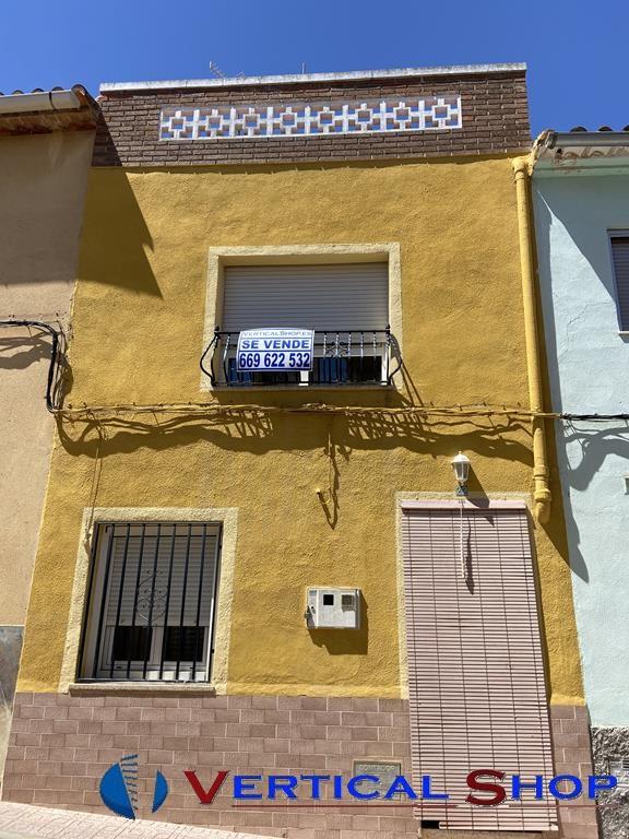 Venta de casa en Caudete