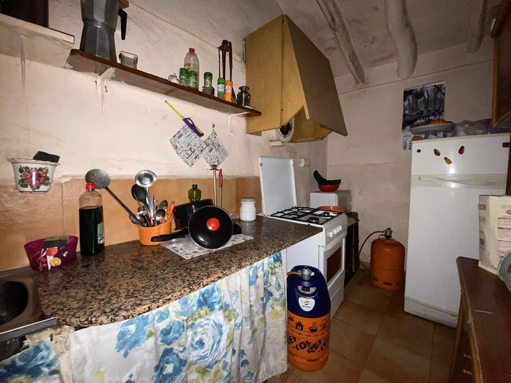 For sale of chalet in Caudete