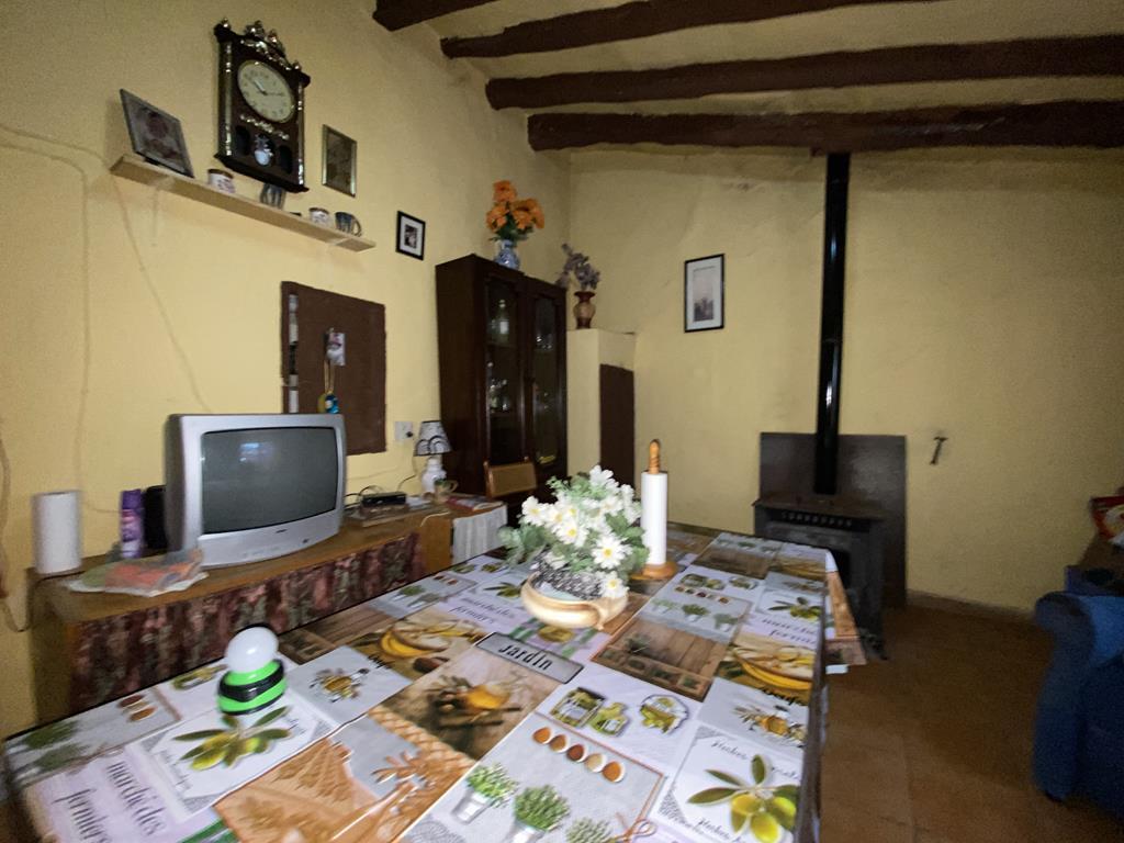 For sale of chalet in Caudete