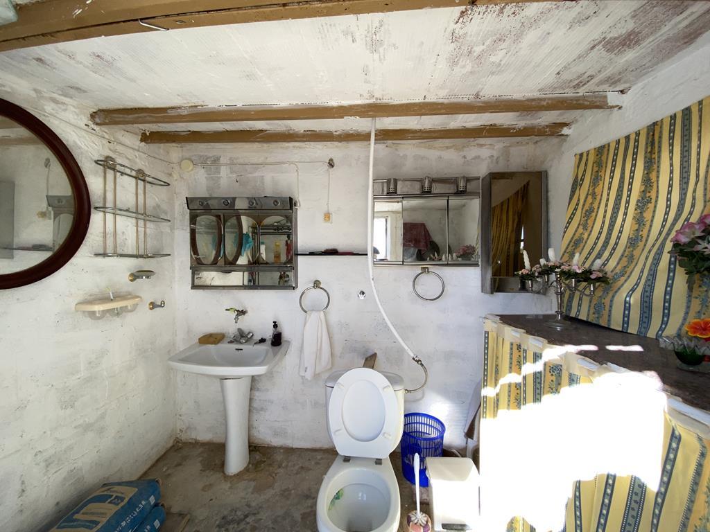For sale of chalet in Caudete