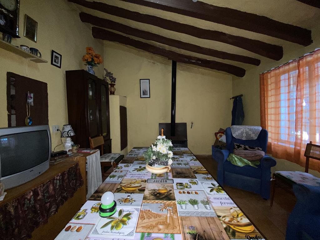 For sale of chalet in Caudete