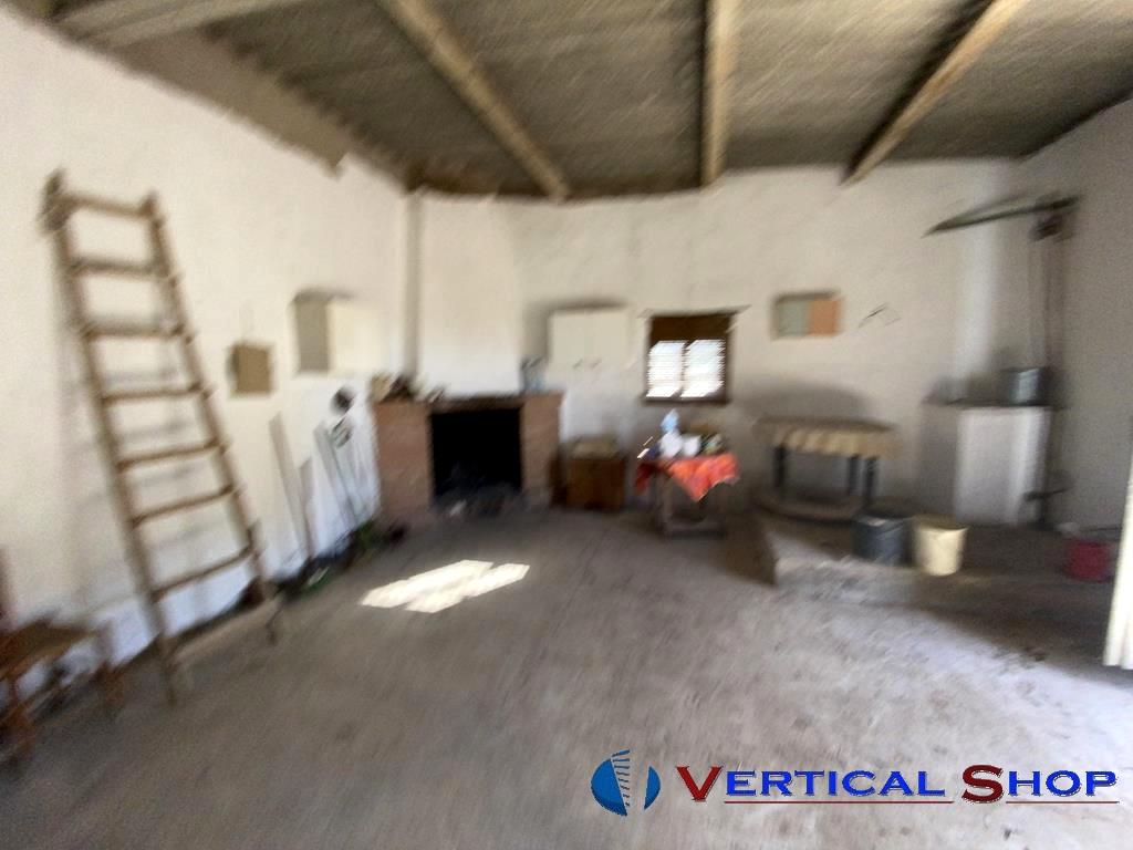 For sale of chalet in Caudete