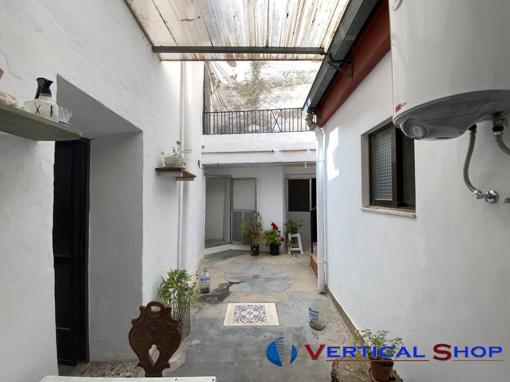 For sale of house in Caudete