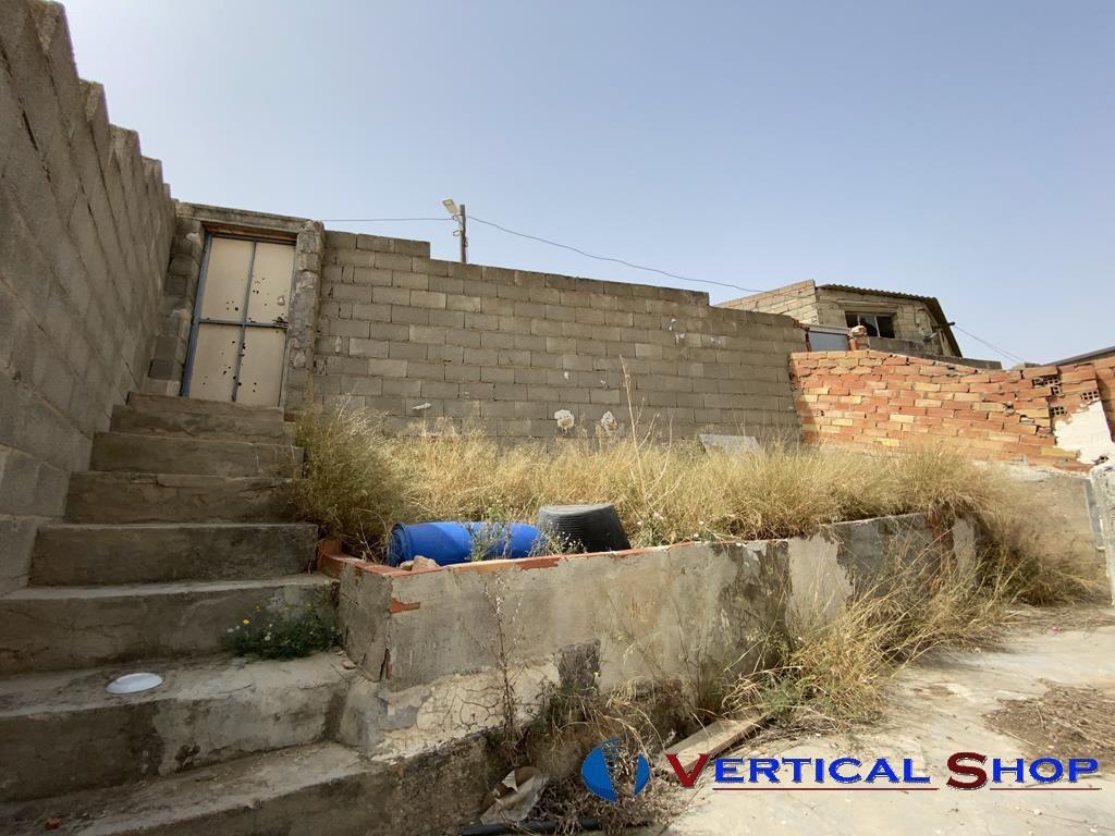 For sale of house in Caudete