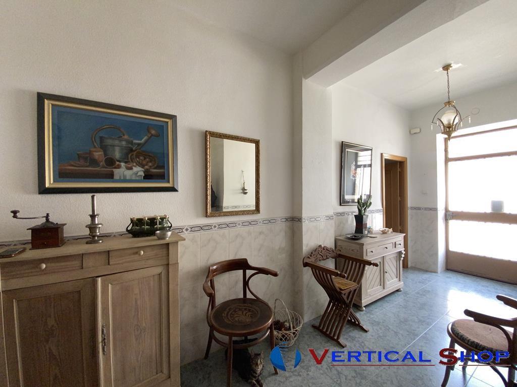 For sale of house in Caudete