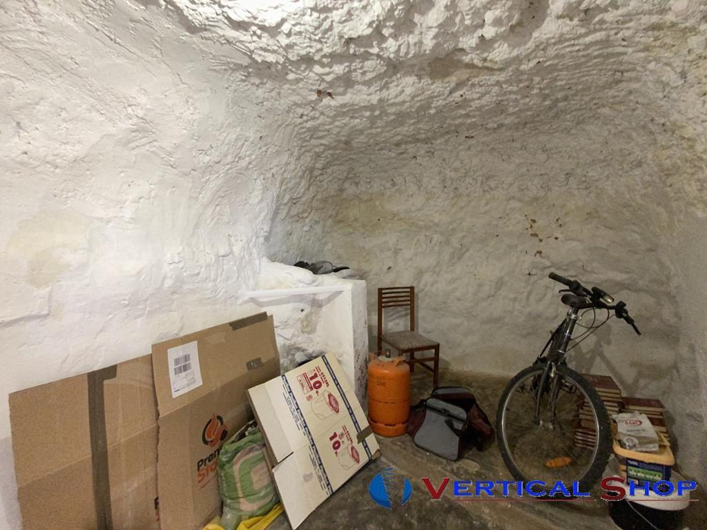 For sale of house in Caudete