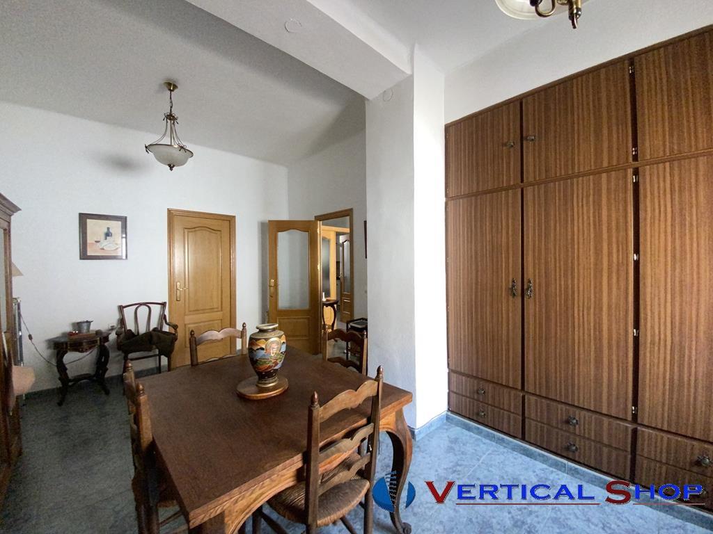 For sale of house in Caudete