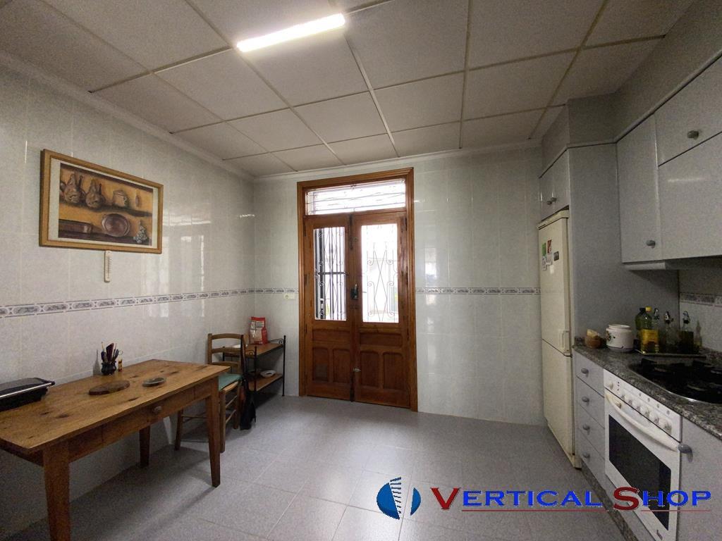 For sale of house in Caudete