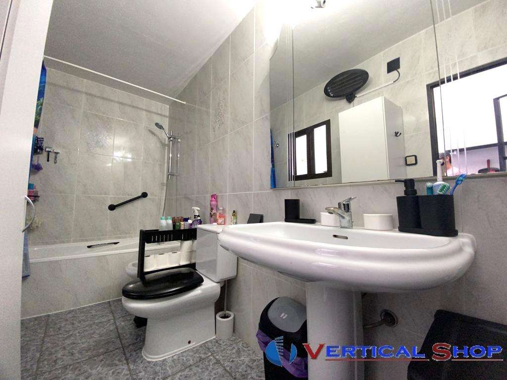 For sale of house in Caudete