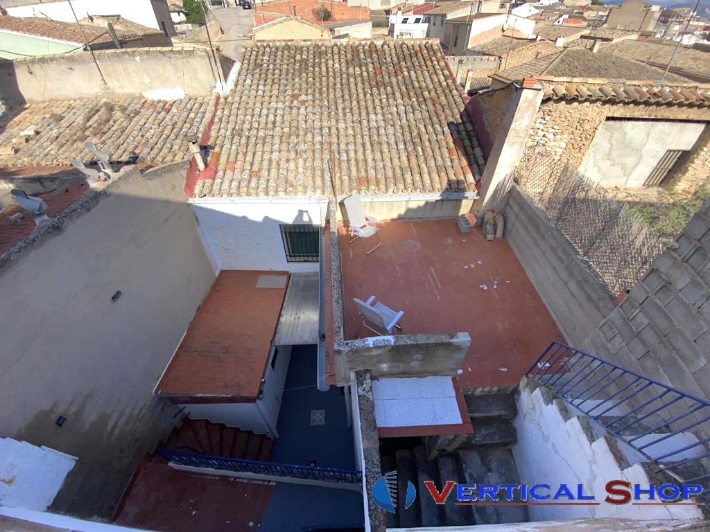 For sale of house in Caudete